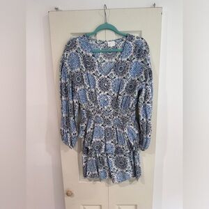 Dee Elly long sleeve dress. Size Medium